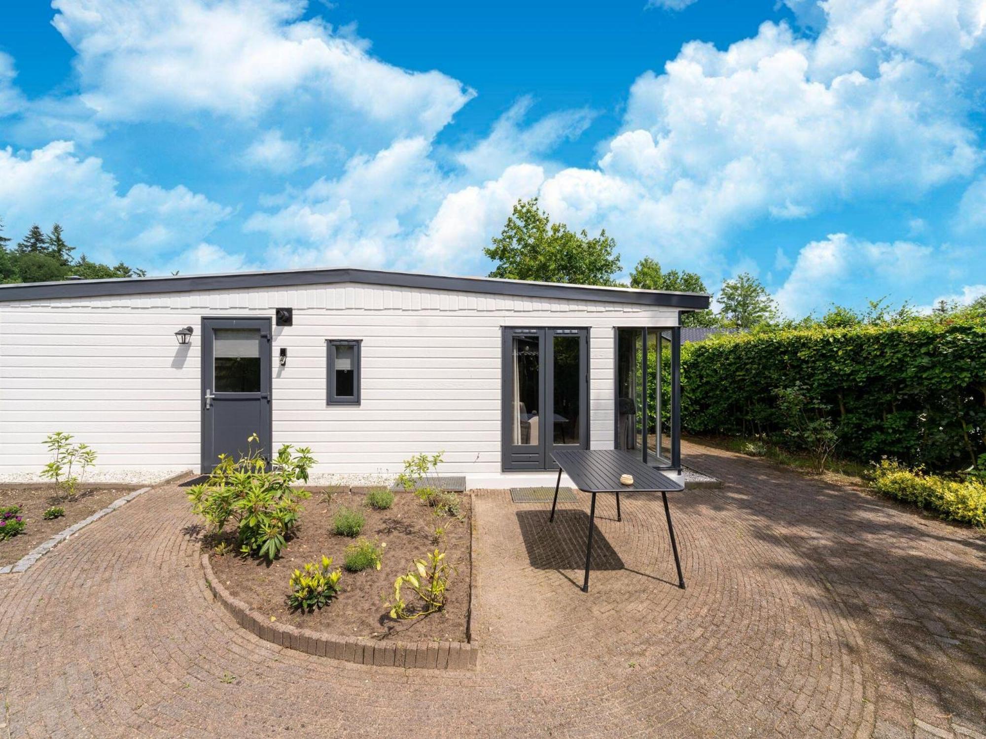 Cozy Chalet In Stegeren With A Terrace Εξωτερικό φωτογραφία